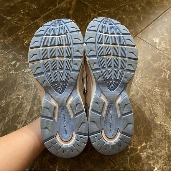 New Balance 990v5 Shoes - Cherry Blossom/Team Carolina - Picture 8 of 8